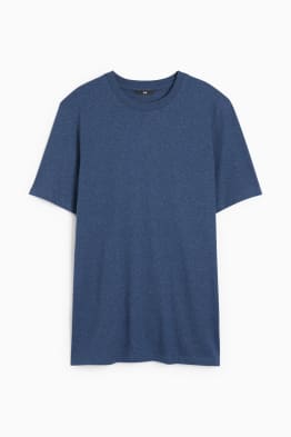 C en a basic t shirt sales
