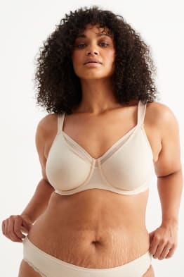 Underwire minimiser bra