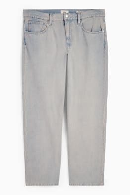 Jeans carrot cheap fit significato