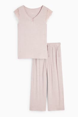 C and shop a pyjama