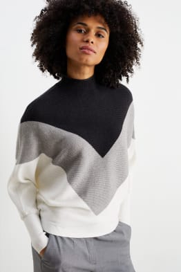 Jumper with band collar