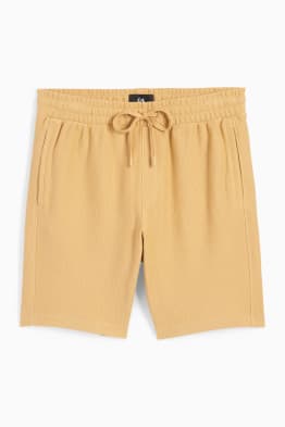 Shorts in felpa - trama