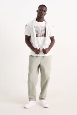 Chinos - tapered fit