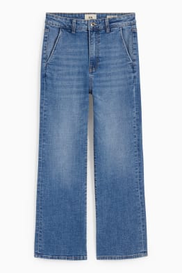 Flared Jeans - High Waist
