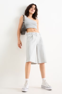 Bermudas dans plusieurs couleurs et tailles E Shop C A