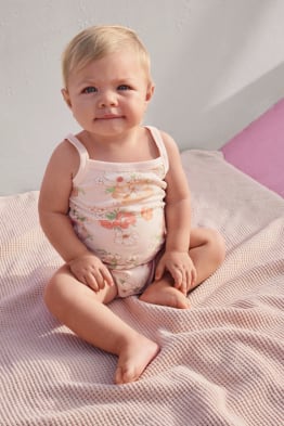 Rebajas en bodies y pijamas para bebe Tienda online C A