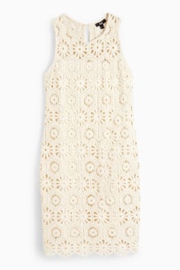 Robe blanche dans plusieurs couleurs et tailles E Shop C A