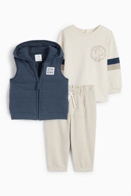 Moda para bebes en varios colores y disenos C A