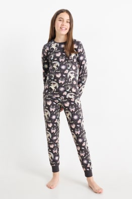 Pijamas de nina de C A comodidad maxima