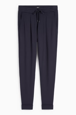 Tous les pantalons pour femme de la saison sont chez C A