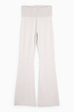 Knitted flared leggings