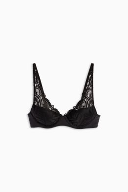 Descubre nuestra nueva lingerie boutique C A