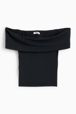 T-shirt dal taglio corto