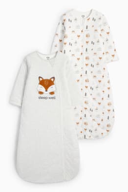 Moda para bebes en varios colores y disenos C A