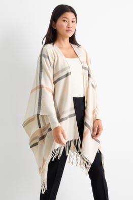 Ponchos en diferentes disenos y colores C A Online