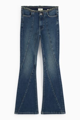 Flared jeans - talie medie - LYCRA®
