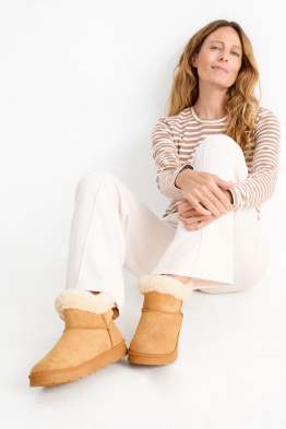 Boots - imitatiesuède