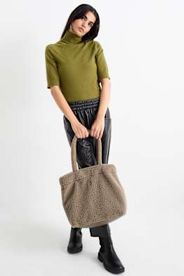 Grand sac a main dans plusieurs couleurs et tailles E Shop C A