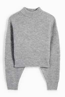 Krótki sweter ze stójką - w prążki