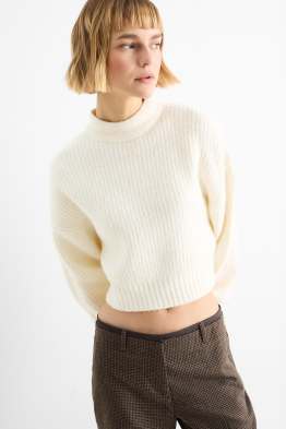 Krótki sweter ze stójką - w prążki