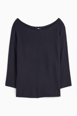 Fine knit jumper