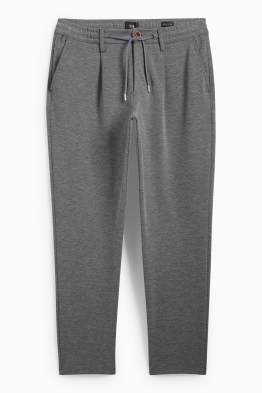 Chinos - tapered fit