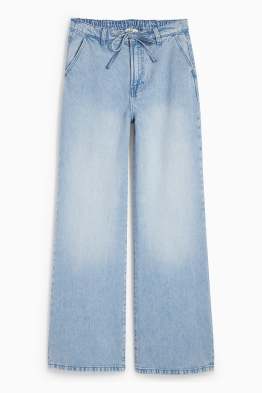 Wide Leg Jeans - High Waist