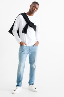 Slim Tapered Jeans
