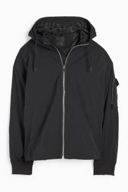 Jacke mit Kapuze