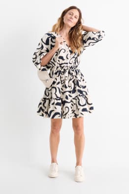Vestido con escote en pico - estampado