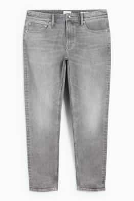 Slim Tapered Jeans