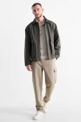 Pantaloni sportivi cargo