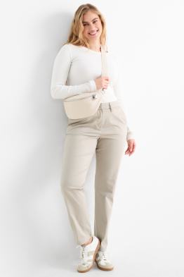 Chinos - mid-rise waist - tapered fit