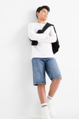 Jeans-Bermudas