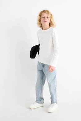 Loose fit jeans
