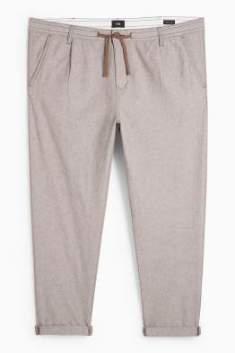 Chino - tapered fit