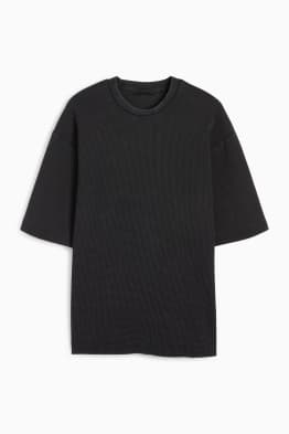 Oversized T-shirt - textured
