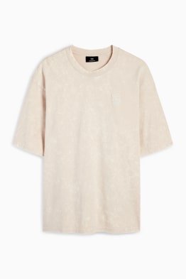 Tricou supradimensionat