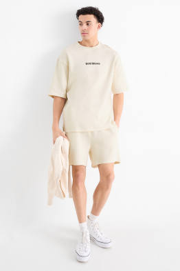 Shorts - strukturiert