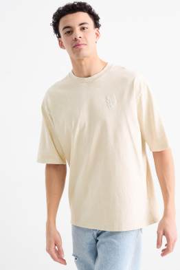 Tricou supradimensionat