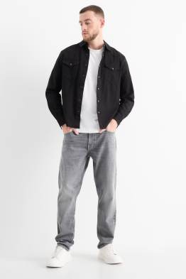 Slim Tapered Jeans