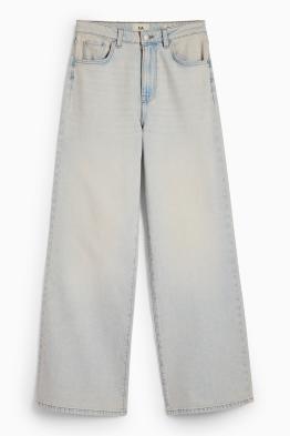 Wide leg jeans - high waist