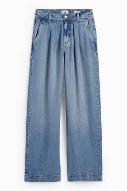 Wide Leg Jeans - Mid Waist