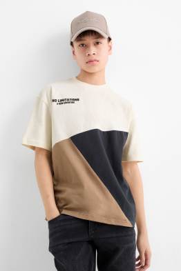 Short sleeve T-shirt