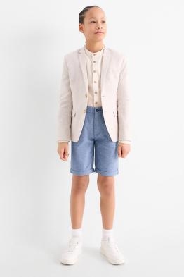 Bermudas mit Hosenträgern