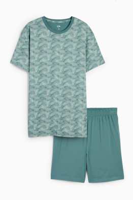 Short pyjamas