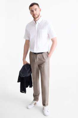 Chinos - tapered fit