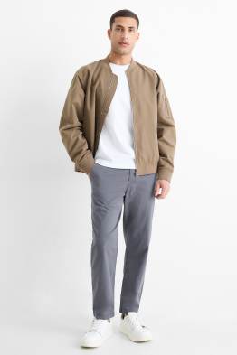 Chino - tapered fit
