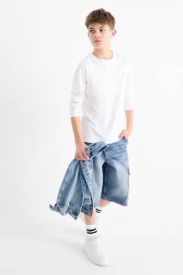 Bermuda cargo di jeans