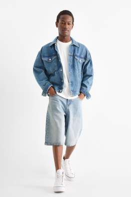 Jeans-Bermudas